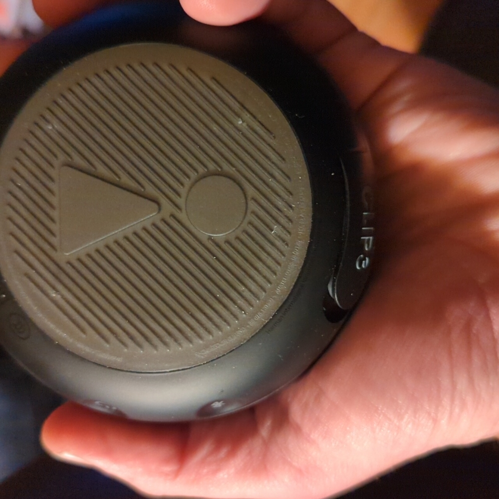 Water resistant speaker - Picture 3 of 3